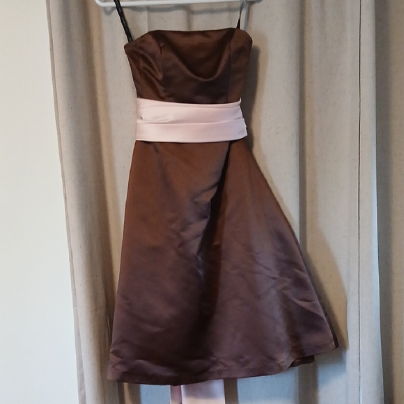 Bill Levkoff Dresses & Skirts - Bill Levkoff Brown Strapless Satin Dress with Light Pink Sash